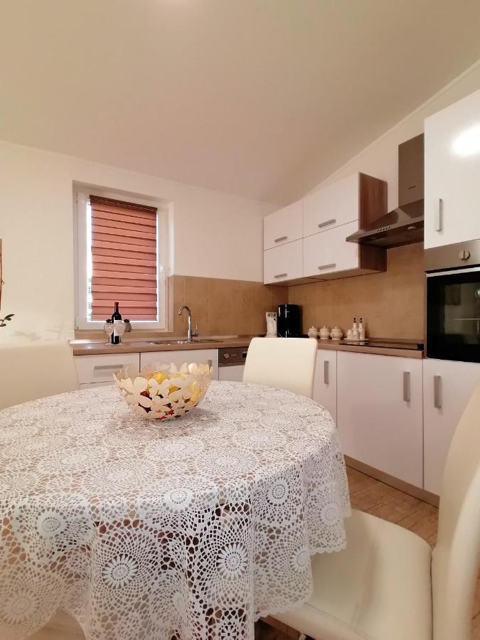 Apartmani B&S Barbat na Rabu Εξωτερικό φωτογραφία